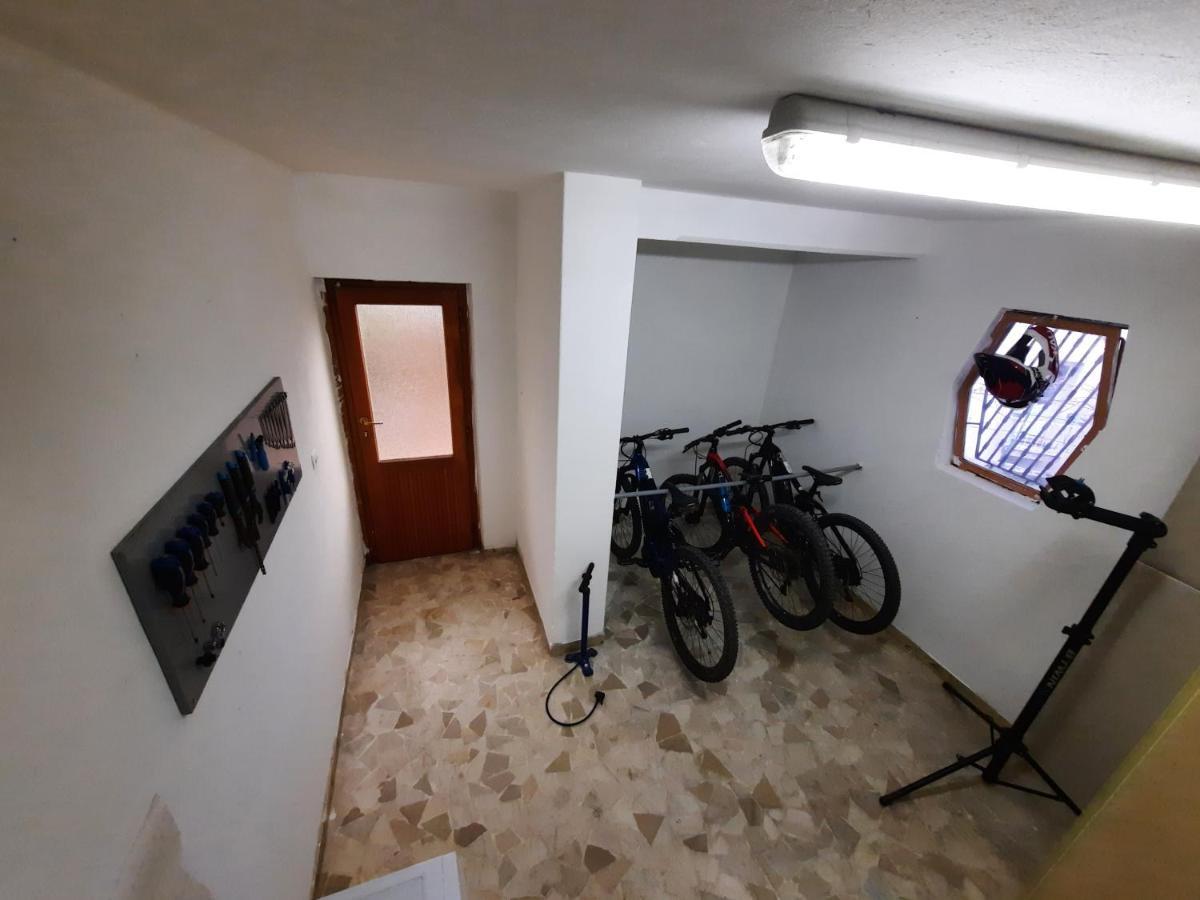 Casa Matilde - Appartamento Vista Mare - Con Posto Auto ฟีนาเลลีกูเร ภายนอก รูปภาพ