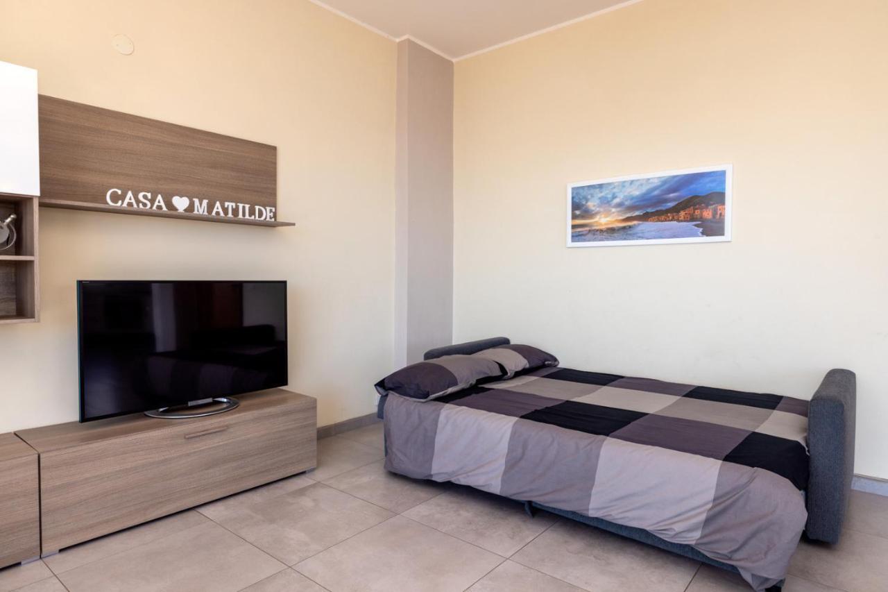 Casa Matilde - Appartamento Vista Mare - Con Posto Auto ฟีนาเลลีกูเร ภายนอก รูปภาพ