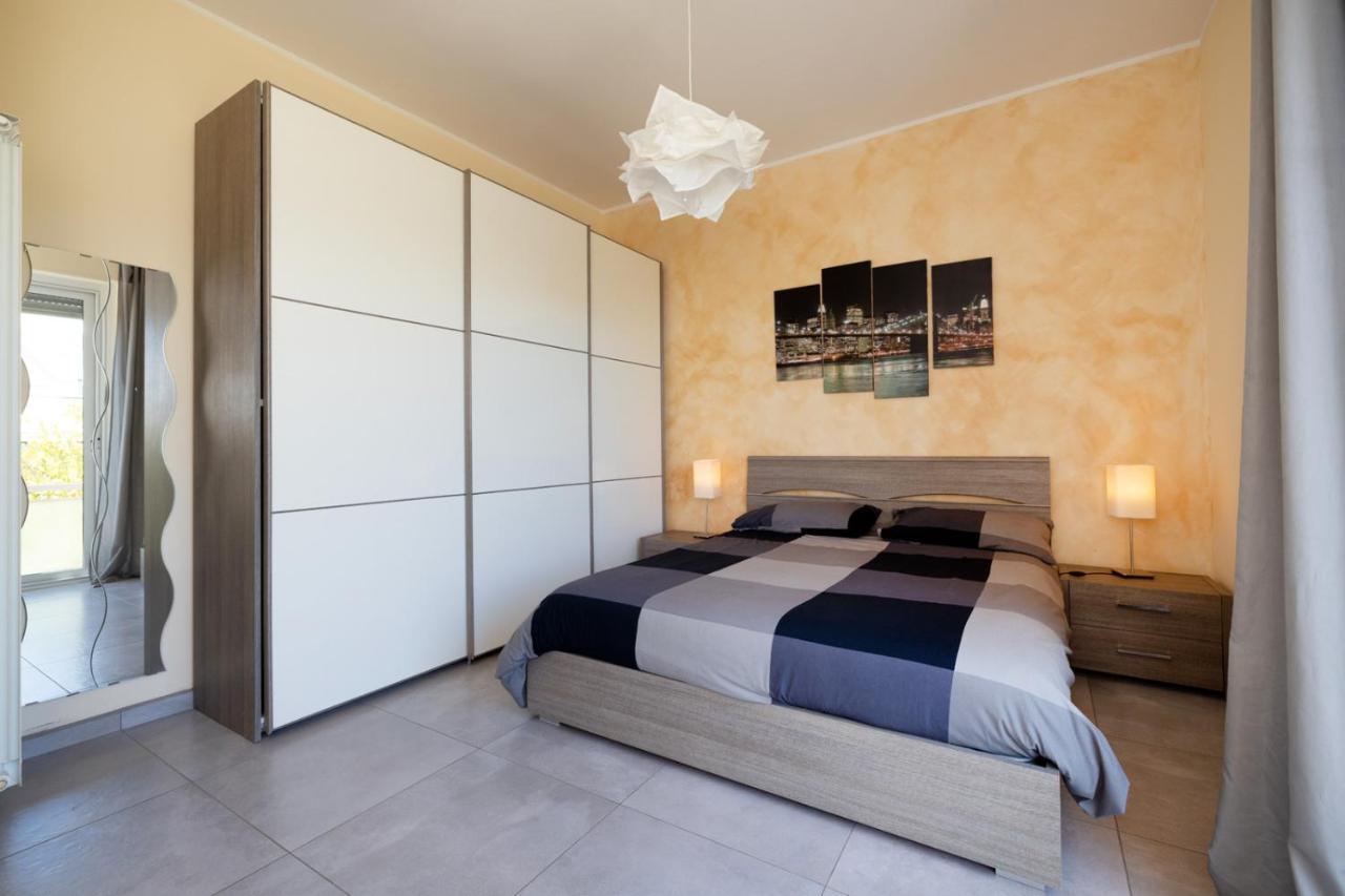 Casa Matilde - Appartamento Vista Mare - Con Posto Auto ฟีนาเลลีกูเร ภายนอก รูปภาพ