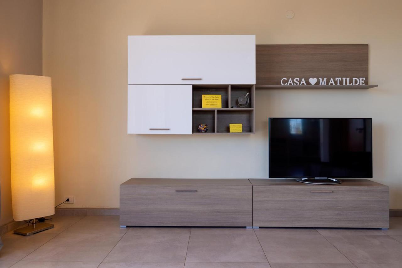Casa Matilde - Appartamento Vista Mare - Con Posto Auto ฟีนาเลลีกูเร ภายนอก รูปภาพ