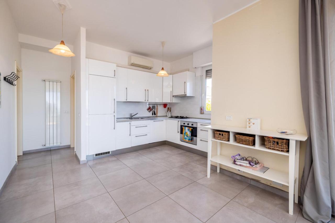 Casa Matilde - Appartamento Vista Mare - Con Posto Auto ฟีนาเลลีกูเร ภายนอก รูปภาพ