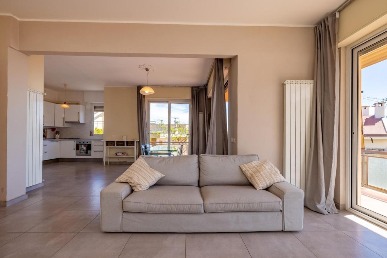 Casa Matilde - Appartamento Vista Mare - Con Posto Auto ฟีนาเลลีกูเร ภายนอก รูปภาพ