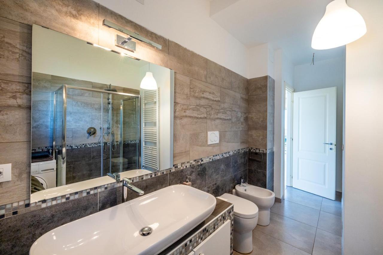 Casa Matilde - Appartamento Vista Mare - Con Posto Auto ฟีนาเลลีกูเร ภายนอก รูปภาพ